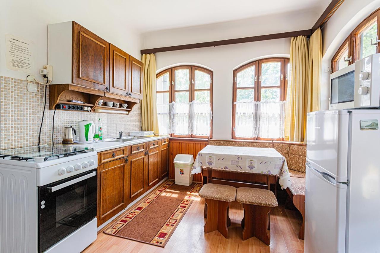 Visegrad Vendeghaz-Apartman Buitenkant foto